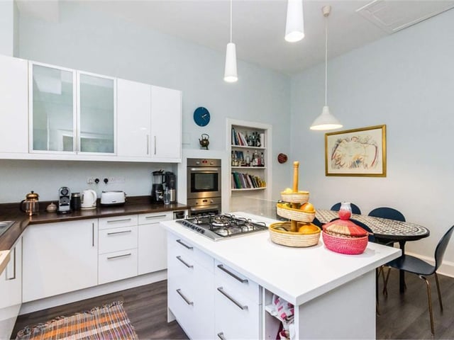 Dining kitchen.