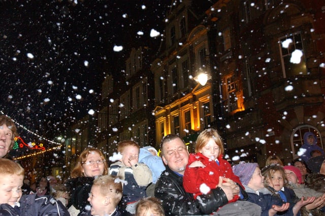 Wonderful Christmas scenes from 2003. Are you pictured?