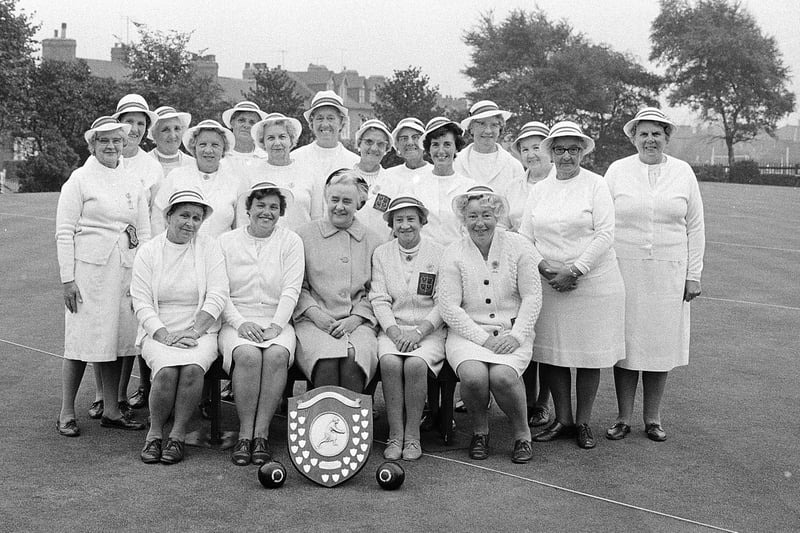 Mansfield Ladies Bowling Club from 1971