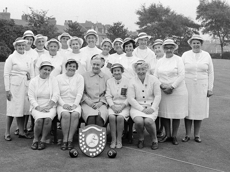 Mansfield Ladies Bowling Club from 1971