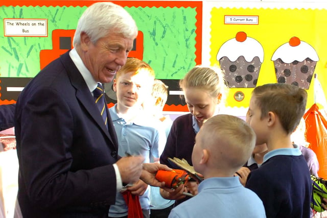Former Sunderland AFC goalkeeper, and 1973 FA Cup winning legend Jim Montgomery, officially opened the new under-2s unit at Owton Manor Primary School in 2013. He signed autographs and chatted to fans.
