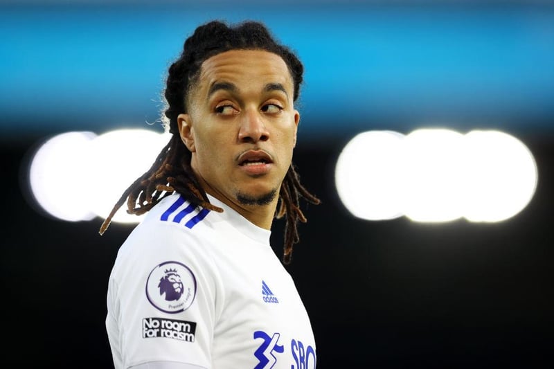Leeds United are willing to listen to offers for Helder Costa this summer. The 27-year-old has started just 10 of the Whites’ 29 Premier League matches so far. (Football Insider)