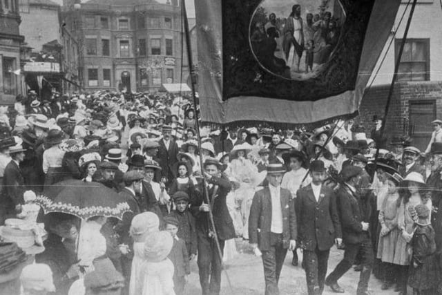 The Sunday School  procession from New Square to Park Road  in 1900 attracted more than 2,000 pupils from ten schools and was described as one of the largest Whit Monday gatherings ever held.