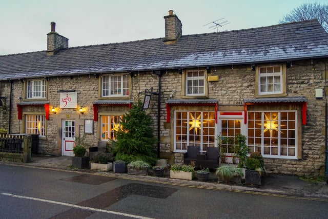 The restaurant is located in Castleton in Peak District. Alicia explained that thanks to this the venue gets a good mix of loyal locals and tourists.