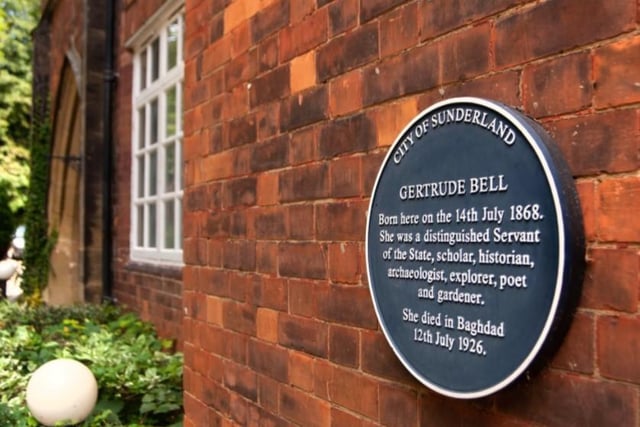 The cottage offers residents the chance to be a part of history as it resides on the grounds of Dame Margret Hall, the birthplace of Edwardian adventurer Gertrude Bell.
Gerturde became an explorer, travel writer, archaeologist, diplomat.
Image by Gordon Lamb/Zoopla.