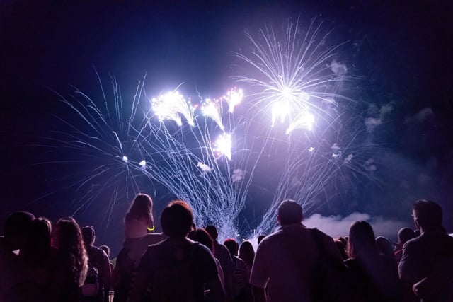 The Royal Oak pub at Barlborough will be holding a free fireworks display on November 5 at 7pm. There will be hook a duck, penalty shootout, Wipeout, bouncy castle,  hot dogs, pie and peas,  burgers and hot roast pork.