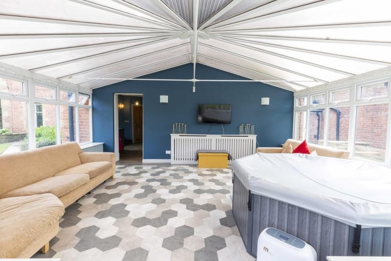 Zoopla says the property "would be so well suited to those who are after space".