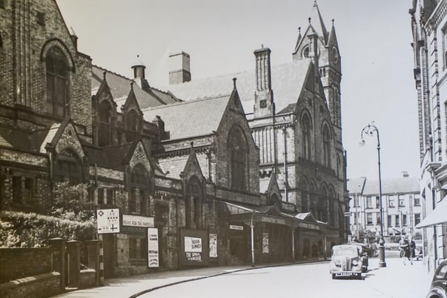 Stephenson Memorial Hall on Corporation Street in 1947