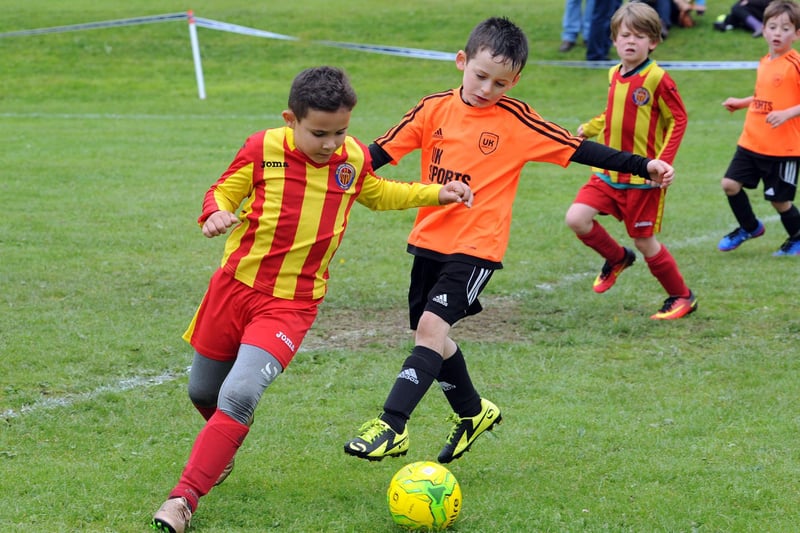 Action from U7's Norton Woodseats and FC Sports Blacks.
