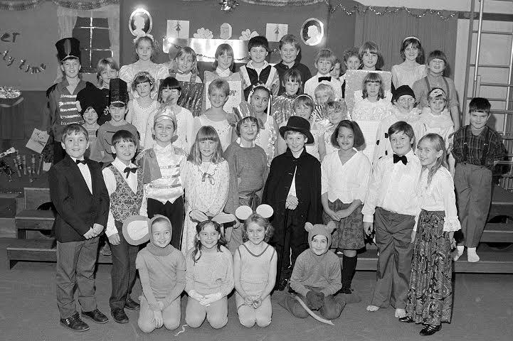 School play time at Wynndale Drive First School in 1990
