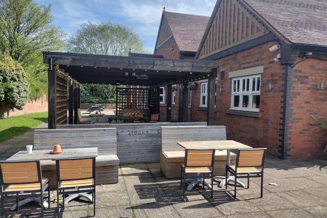 Treble Bob Barlborough, Tallys End, Barlborough, Chesterfield, S43 4TX. "Food was lovely, the salad bar had a great selection and there wasn't a long wait for the food."