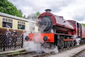 Ecclesbourne Valley Heritage Railway runs services from Wirksworth to Duffield.