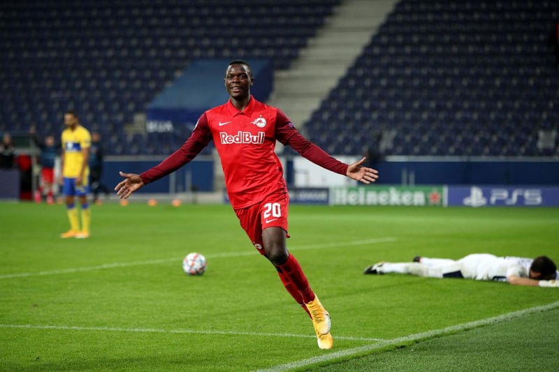 Red Bull Salzburg forward Patson Daka, who has scored 20 goals in 18 games this season, is attracting the attention of Manchester United, Manchester City, Liverpool and Arsenal. (Daily Mail)