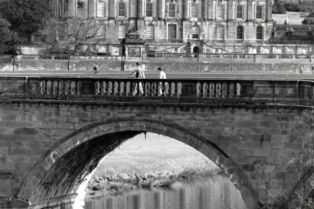 Retro Derbyshire. Chatsworth pictured during the 1980s.