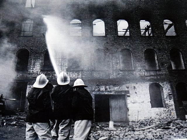 Fire at Robinsons Chester Street early 1986
