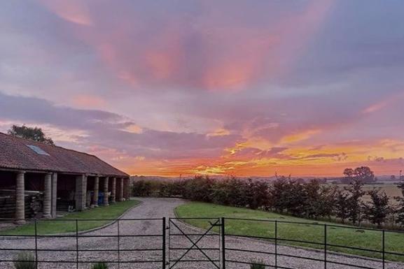 Stunning sunrise in Mattersey from @excusemephotography