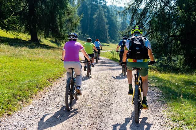 Hire an e-bike for your entire stay in the Peak District or Derbyshire Dales to see the beauty spots (generic photo: Pixabay)