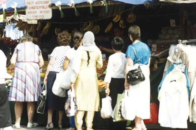 Shoppers queue for fruit and veg on the market in 1988