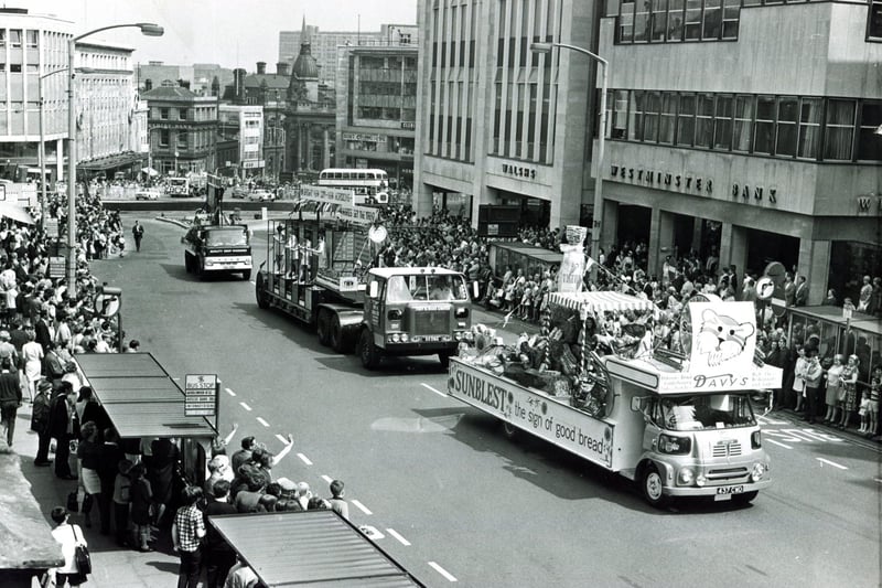 The Lord Mayor's Parade makes its way up High Street in June 1968