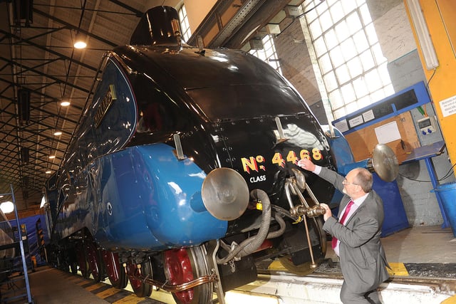As part of the St Ledger Festival Mallard returned to the Doncaster Works on Hexthorpe Road where it was built  and  Steve Barlow of Wabtec Rail polished the locomotive.
