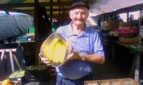 Chesterfield people have been recalling their memories of market trader Don Hollingworth.