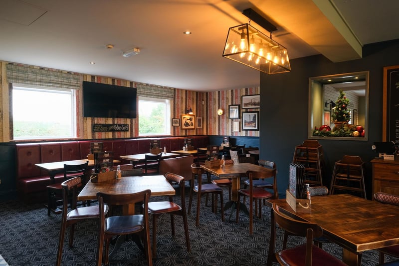 Cosy furnishings and attractive new decor have retained the traditional vibe of The Cat & Fiddle.