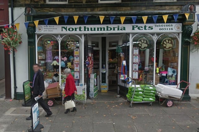 Northumbria Pets on Bondgate Within is open during lockdown.