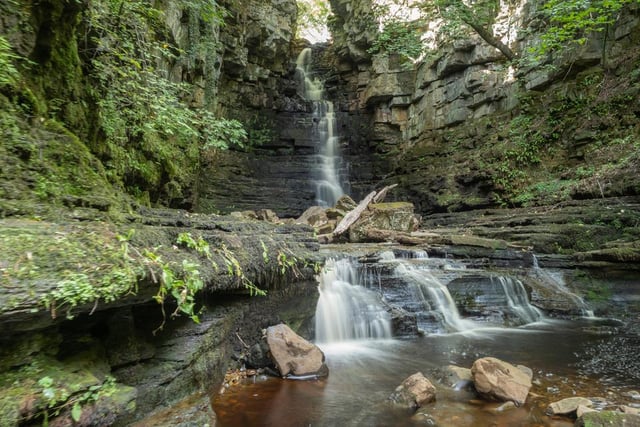 Starting in the village of Askrigg, in the heart of Wensleydale, this short three mile walk is suitable for all abilities and passes by the waterfalls Mill Gill Force and Whitfield Gill Force.