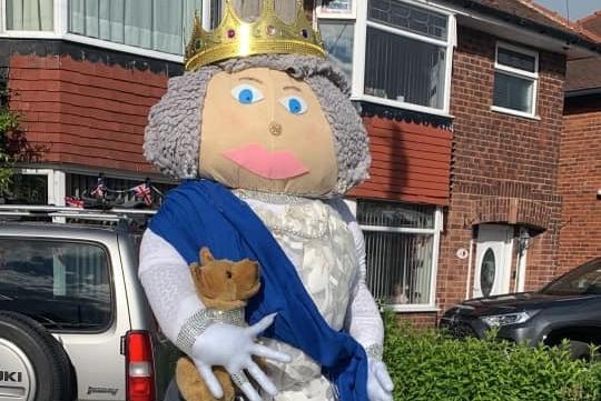 Lisa Revill's beautiful Queen scarecrow comes complete with a corgi!