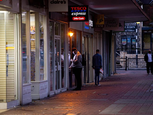 Supermarkets and convenience stores are allowed to stay open during lockdown. Picture: Habibur Rahman