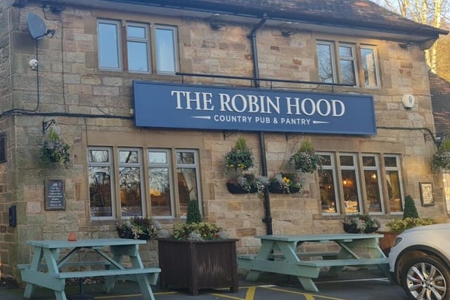 The Robin Hood Inn, Chesterfield Road, Baslow, Bakewell, DE45 1PQ. Rating: 4.4/5 (based on 667 Google Reviews)