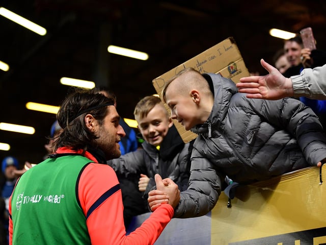 Sunderland are still in the market for another striker and manager Phil Parkinson has confirmed the club have held talks with former frontman Danny Graham. (Various)