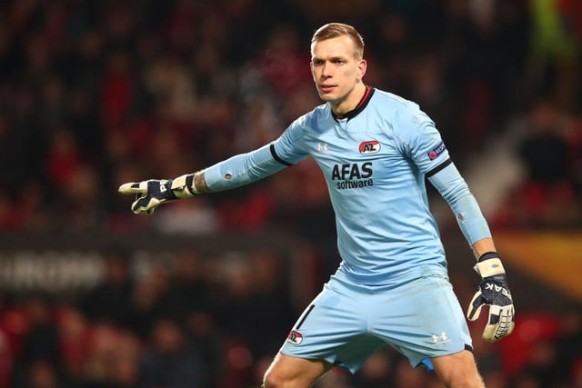 It is also claimed the Blades have shown interest in AZ Alkmaar goalkeeper Marco Bizot alongside Premier League rivals Crystal Palace and Fulham. (Sky Sports)