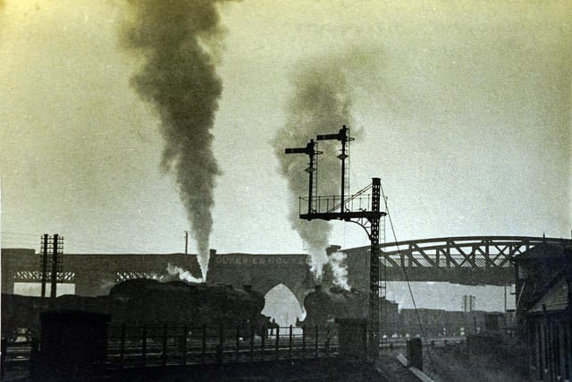 Trains on the Midland line - Horns Bridge 1958