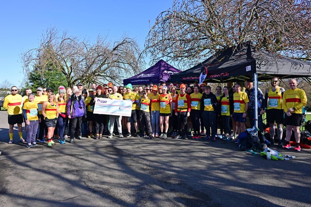 North Derbyshire Running Club with their cheque for Ashgate Hospice.