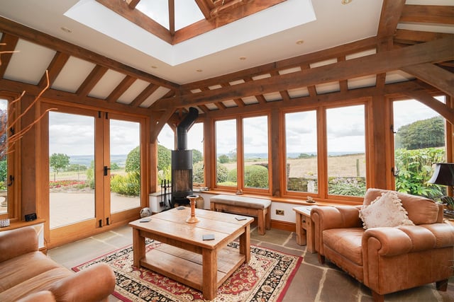 A luxurious setting to enjoy the breathaking views, whatever the weather.