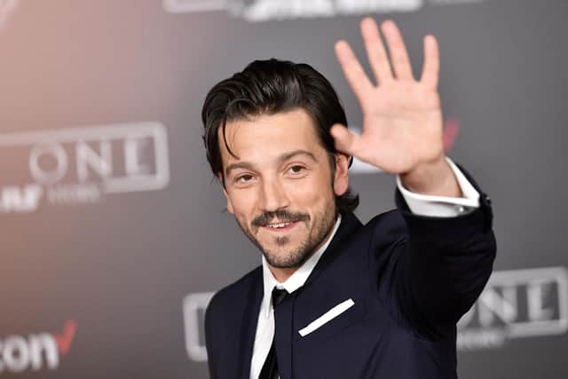 Actor Diego Luna is to reprise his role as Captain Andor first scene in Star Wars movie Rogue One for the TV series