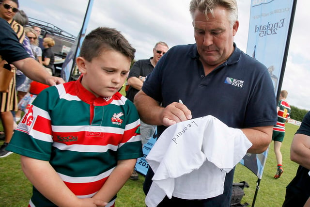 A rugby fan gets to meet Jason Leonard and get his autograph on a visit to Hartlepool.