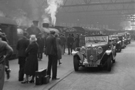Long-lost Edinburgh Princes Street station, locally referred to as the ‘Caley’, makes an appearance in de Poll’s work. Period motorcars - evidence of the station’s Rutland Street vehicle access - can be seen lined up as a plume of white steam rises from one of the waiting locomotives.