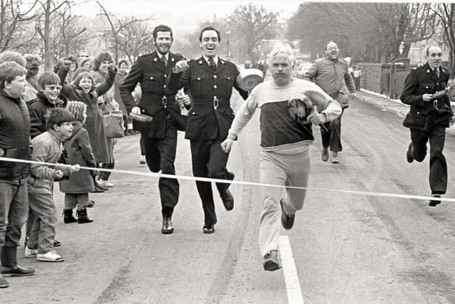 The finish line in sight at the Ironville pancake race, 1986.