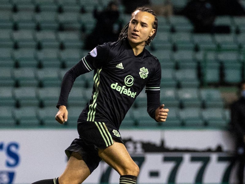 With the game coming too soon for Greg Taylor, the Uruguayan has kept his place.