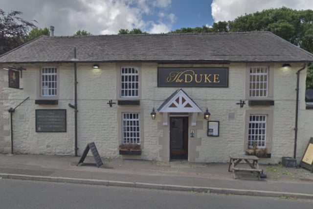 With views across the Peak District countryside, this pub serves classics such as beer-battered fish and chips and many others meals.

Photo: Google Maps
