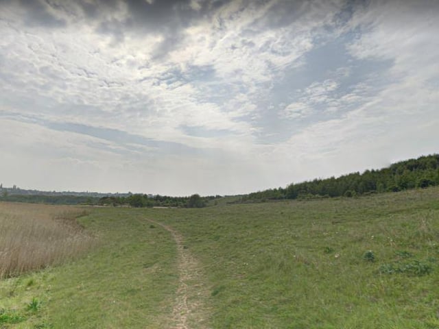 Take a trip out to Gedling Country Park where you will find a 7.4 kilometre loop trail located near Nottingham.