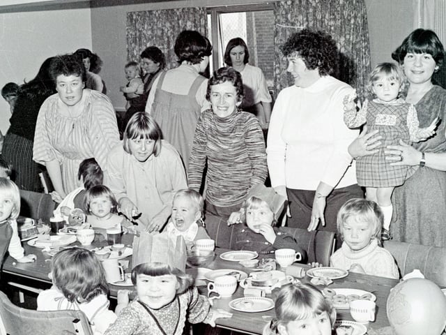 Ripley toddler group Christmas party, December 1981.