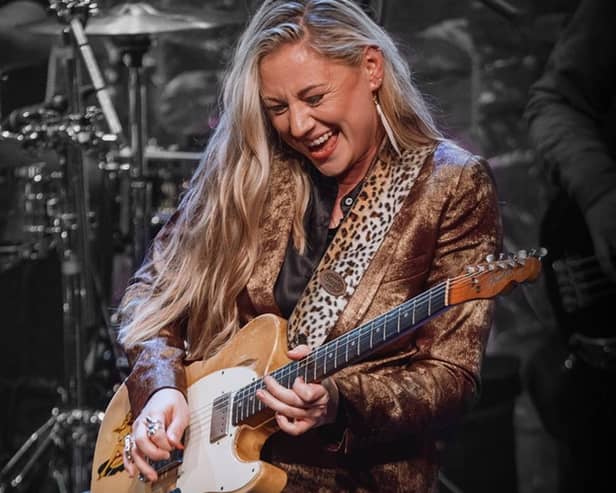 Joanne Shaw Taylor will play at Sheffield City Hall's memorial hall on December 4, 2022.