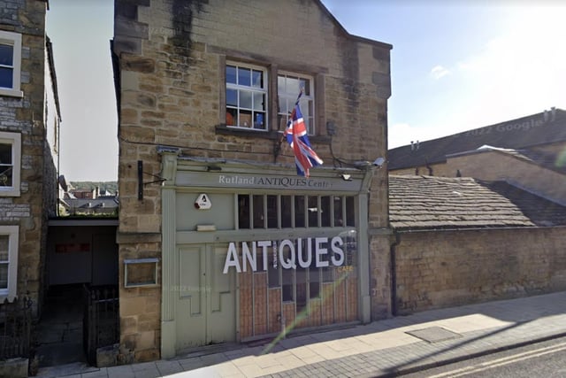 This antiques centre has a 4.3/5 rating based on 104 Google reviews. It was described as “one of the best in the area” with “very reasonable prices.”