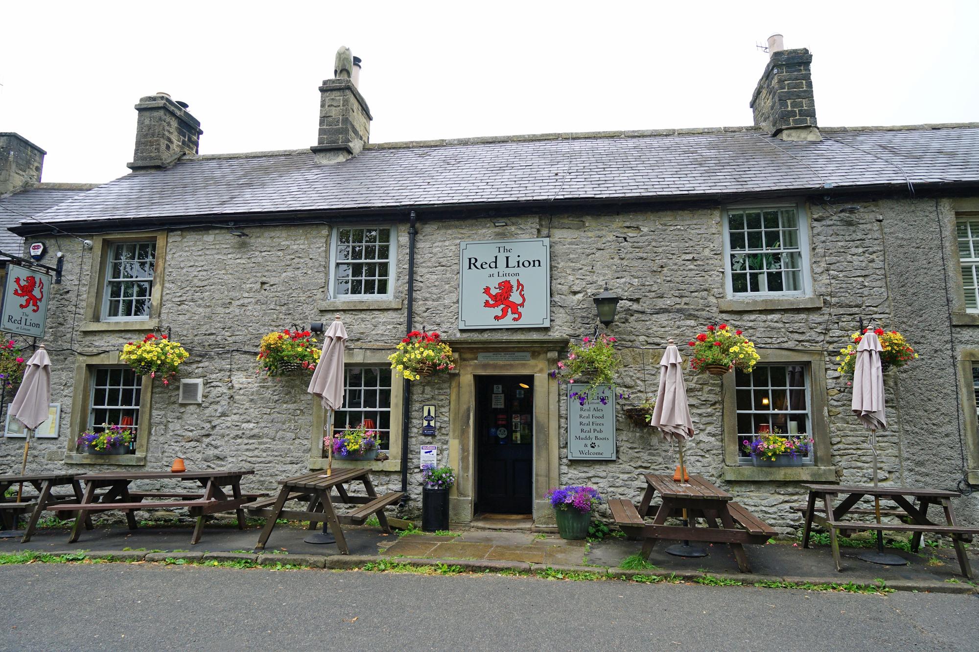 These amazing pubs across Derbyshire are perfect to try this autumn - having been named among the best in the UK