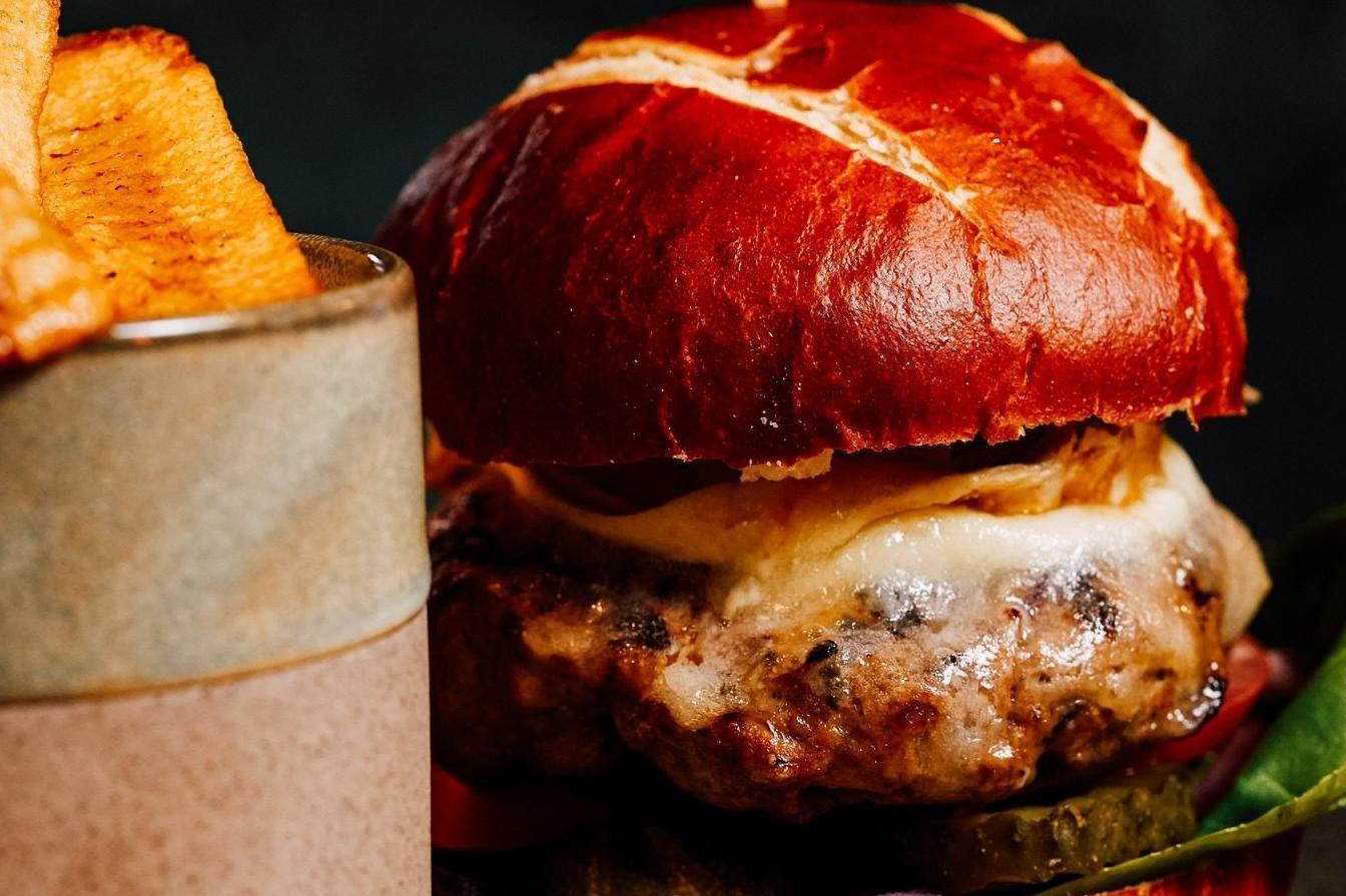 The Ashford Arms, The Maynard & The George hit 170 gluten free dishes in time for UK Coeliac Month - Vimarsana News