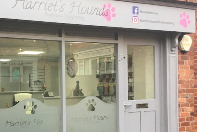 Harriet’s Hounds located at Cavendish Walk in Bolsover has a rating 5 out of 5 on both Google Reviews and its Facebook Page.