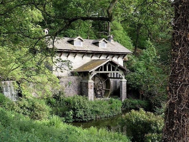 Osmaston is a fairytale village near Ashbourne, complete with thatched cottages and stunning woodland. Visitors should head to Osmaston Park for a glimpse of the picturesque old sawmill. © John Sutton - geograph.org.uk/p/6164714